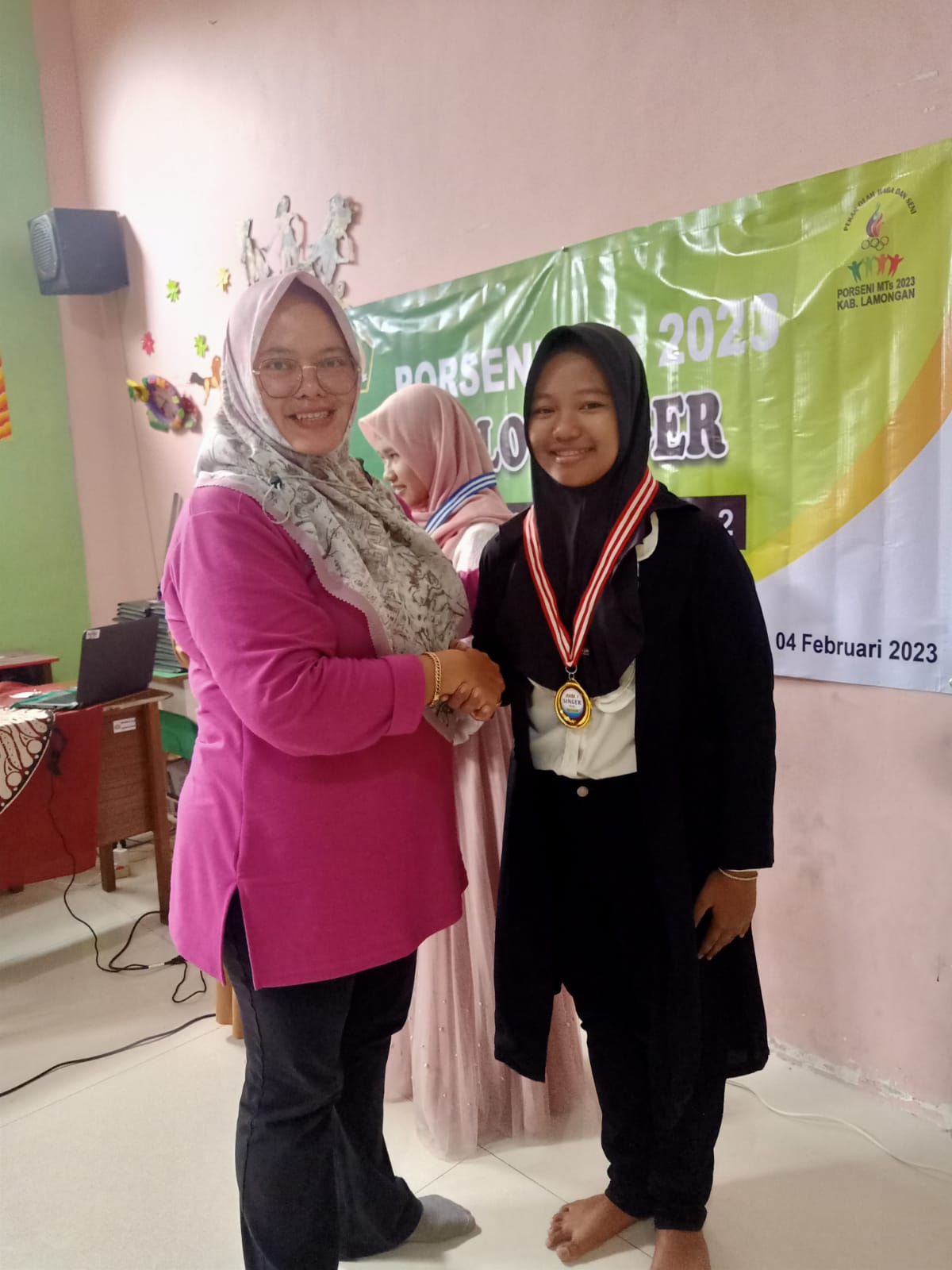 Juara 3 Pi Solo Singer PORSENI MTs KEMENAG Kab. Lamongan Tahun 2023