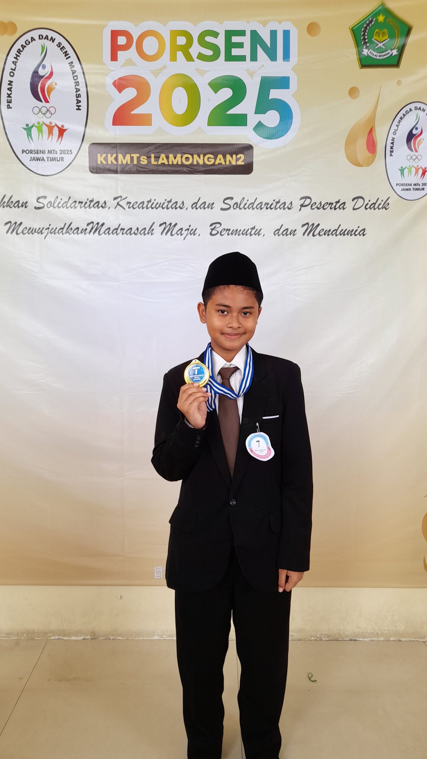 JUARA 1 PIDATO B. INDONESIA Pa PORSENI KKMTS LAMONGAN 2 TAHUN 2025