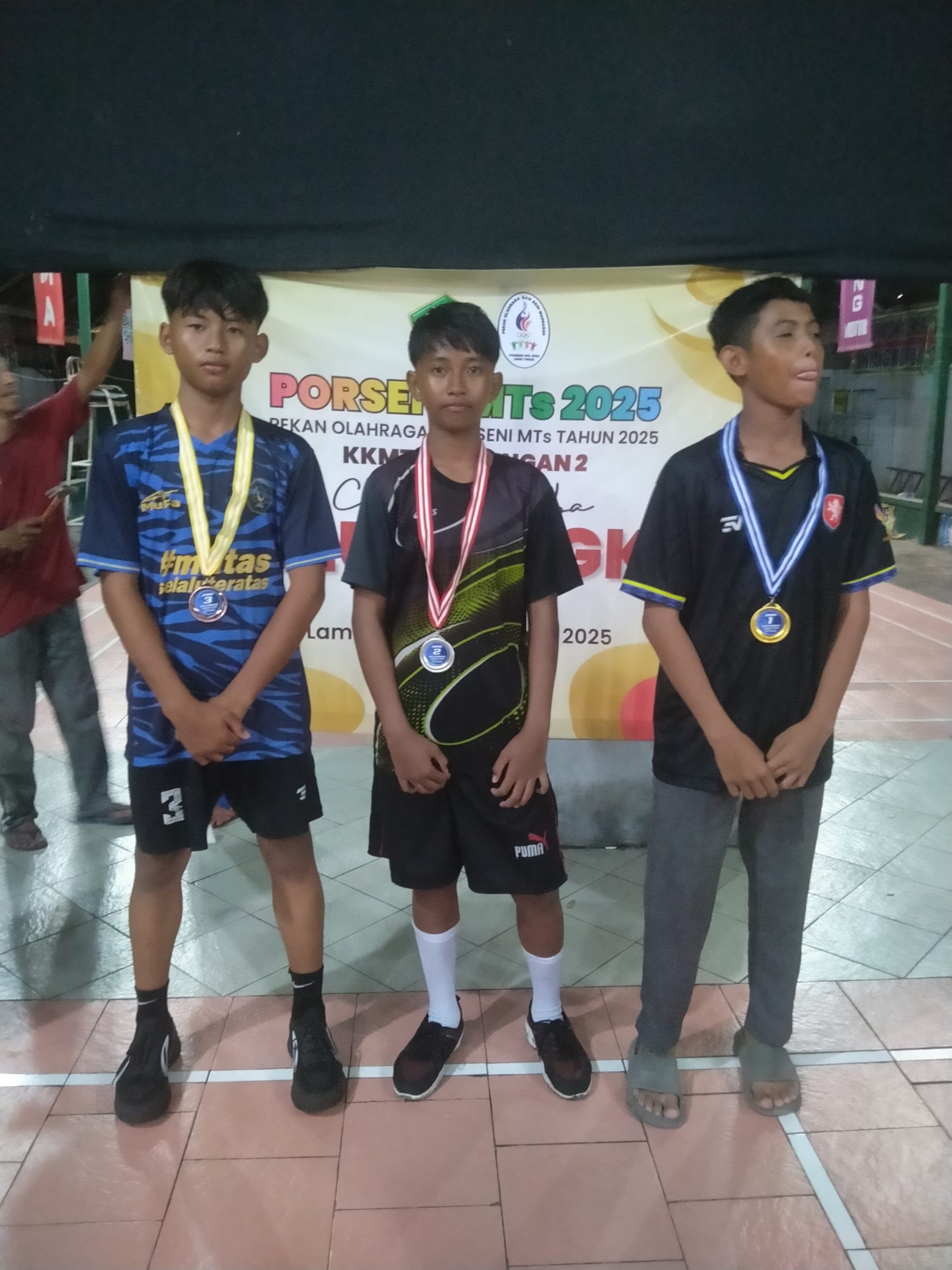 JUARA 3 BADMINTON TUNGGAL Pa PORSENI KKMTS LAMONGAN 2 TAHUN 2025